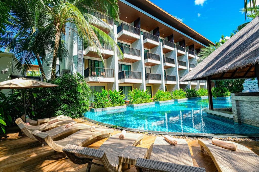 هتل هولا هولا هالیدی کرابی