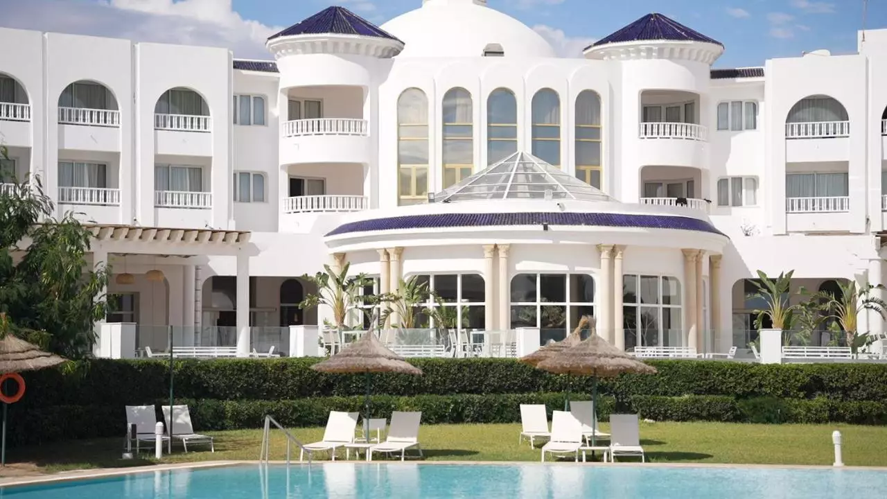 هتل گلدن تولیپ تاج سلطان ریزورت حمامات